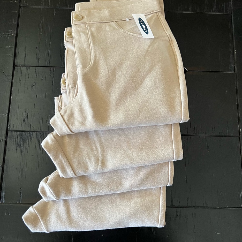 Girls Old Navy Khaki uniform leggings.